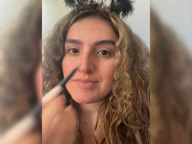 LuanaPowerful webcam