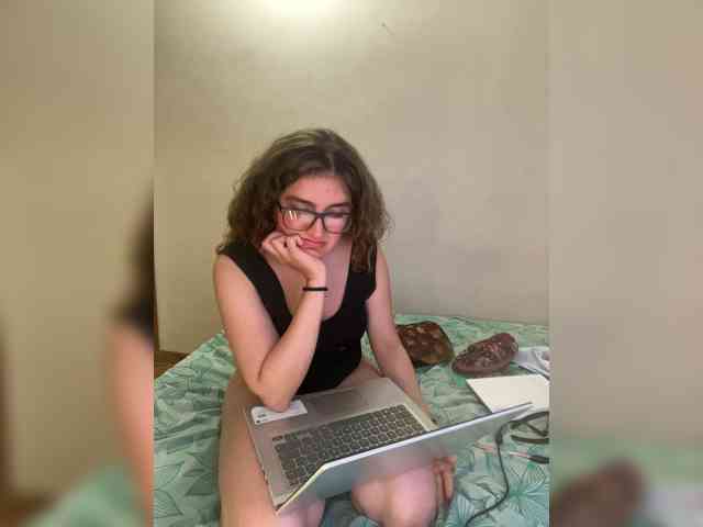 LuanaPowerful webcam