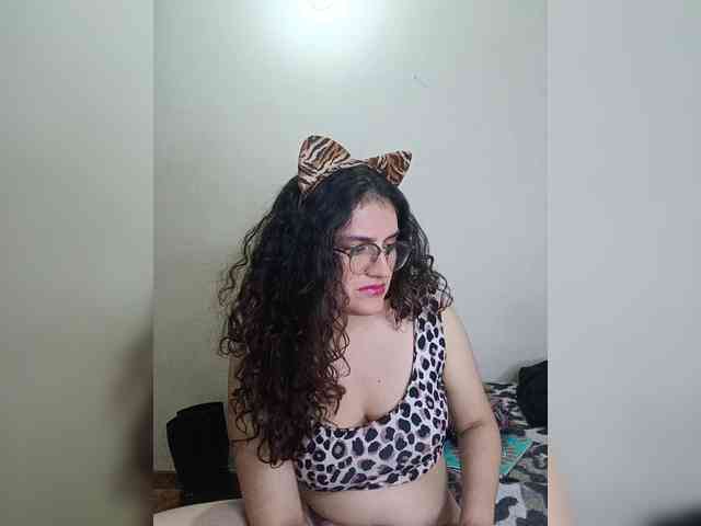 LuanaPowerful webcam