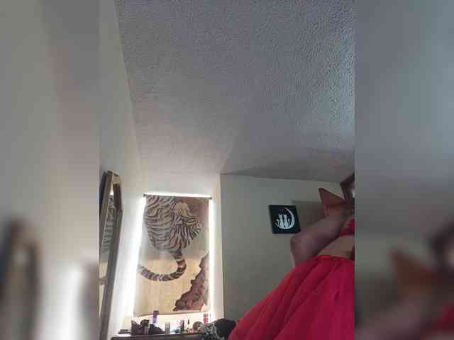 LuanaPowerful webcam