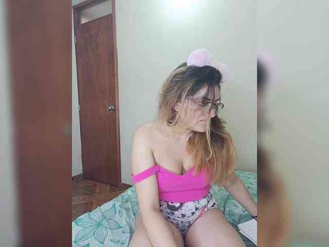 LuanaPowerful webcam