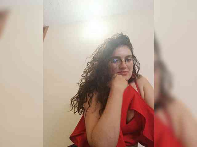 LuanaPowerful webcam