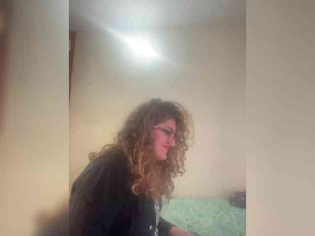 LuanaPowerful webcam