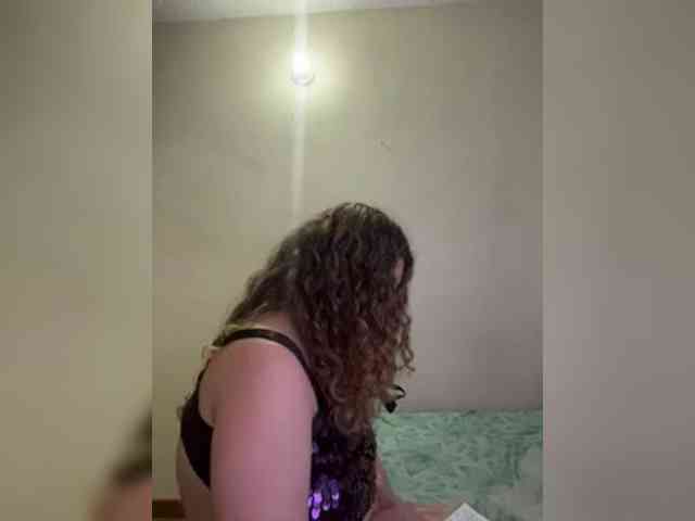 LuanaPowerful webcam