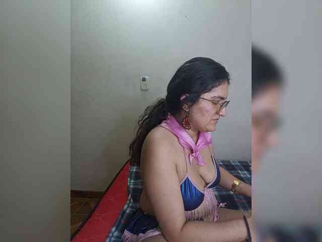 LuanaPowerful webcam