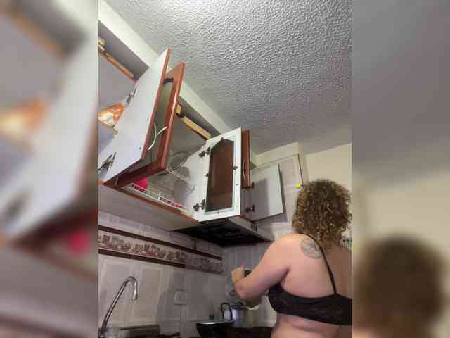 LuanaPowerful webcam