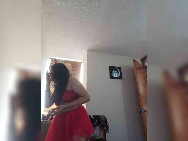LuanaPowerful webcam