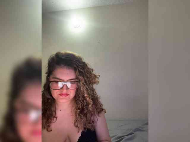 LuanaPowerful LuanaPowerful