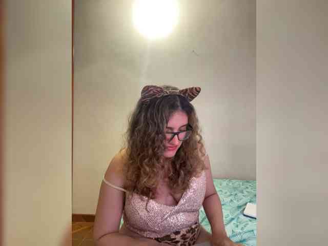LuanaPowerful webcam