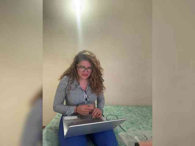 LuanaPowerful webcam