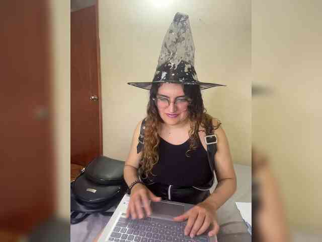 LuanaPowerful webcam