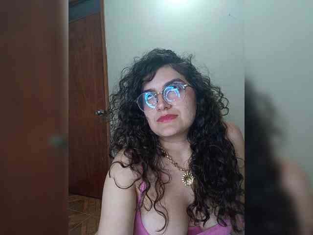 LuanaPowerful webcam
