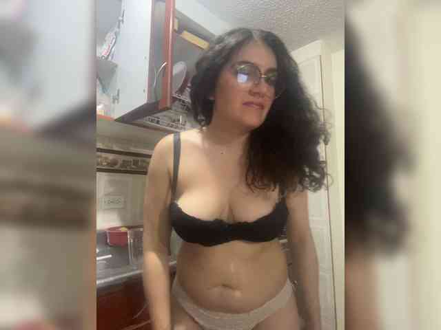 LuanaPowerful webcam
