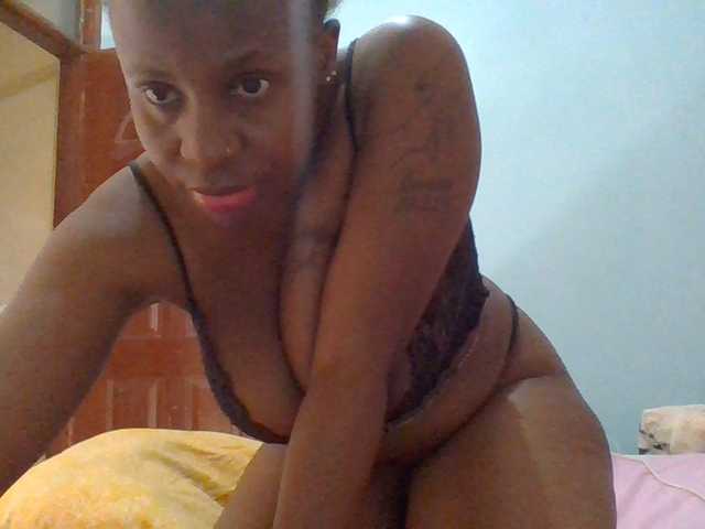 cutelizah live cam on BongaCams