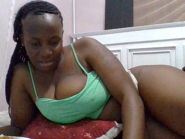 cutelizah live cam on BongaCams