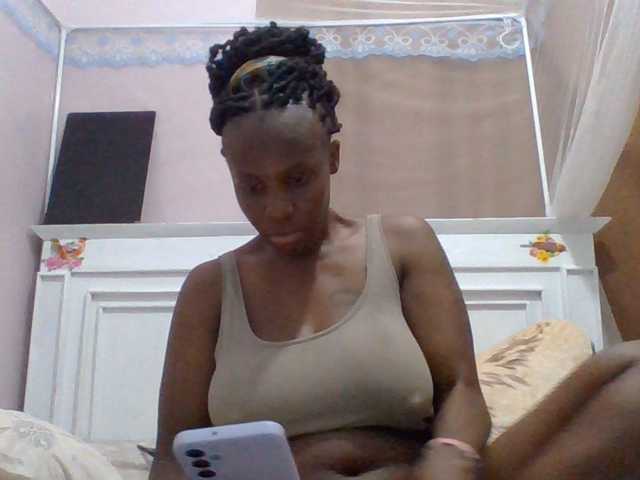 cutelizah live cam on BongaCams