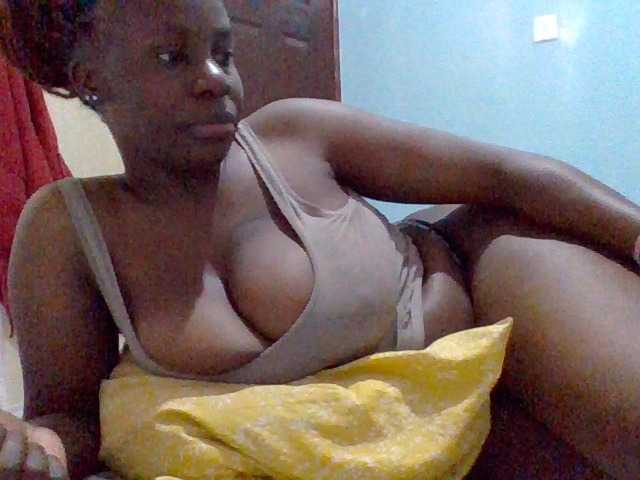 cutelizah live cam on BongaCams