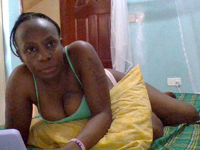 cutelizah live cam on BongaCams