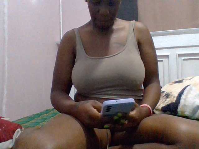cutelizah live cam on BongaCams
