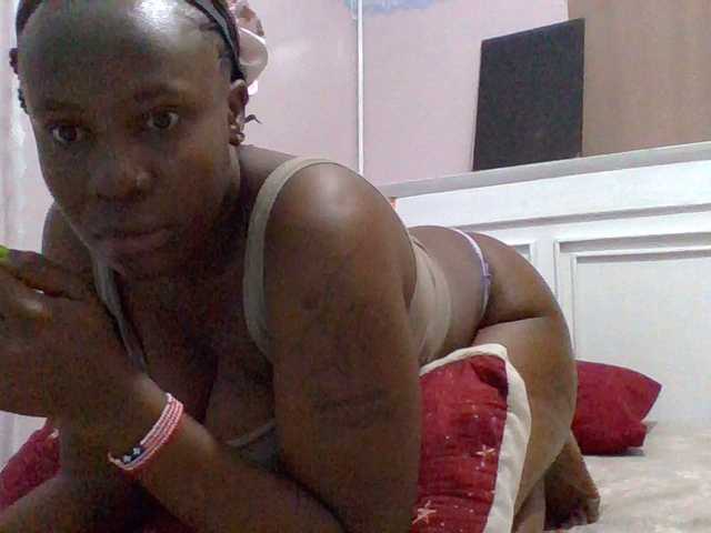 cutelizah live cam on BongaCams