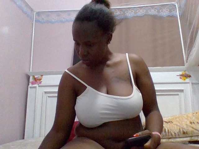 cutelizah live cam on BongaCams