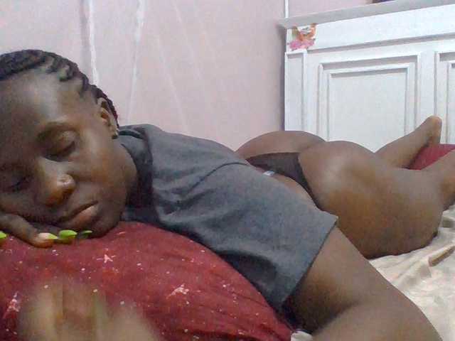 cutelizah live cam on BongaCams