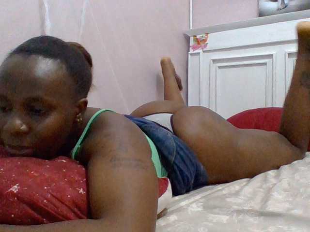 cutelizah live cam on BongaCams