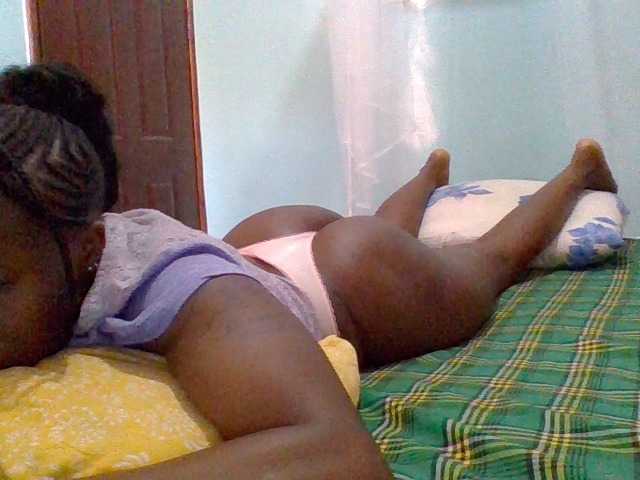 cutelizah live cam on BongaCams