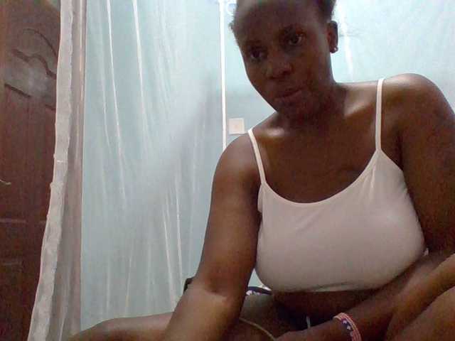 cutelizah live cam on BongaCams