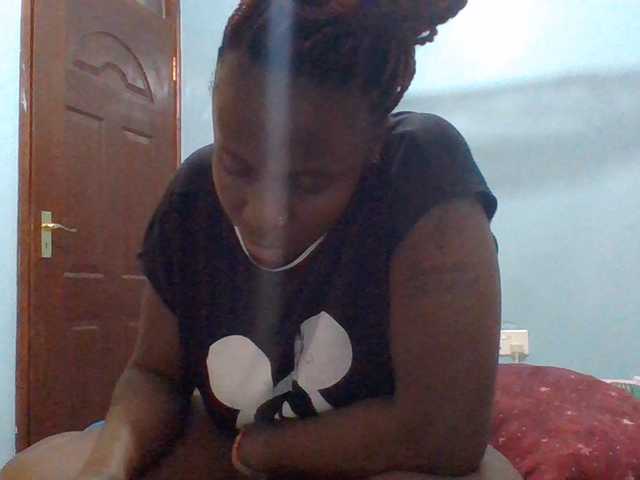 cutelizah live cam on BongaCams