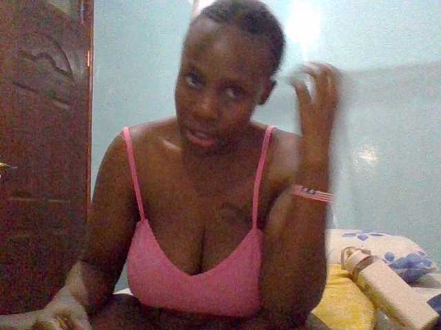 cutelizah live cam on BongaCams