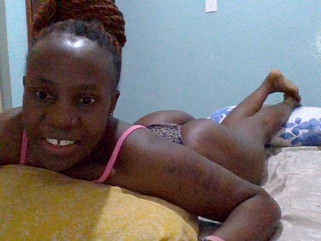 cutelizah live cam on BongaCams