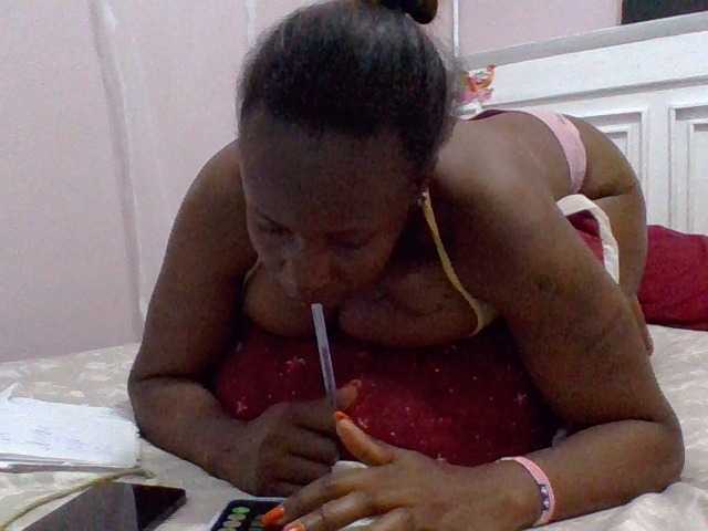 cutelizah live cam on BongaCams