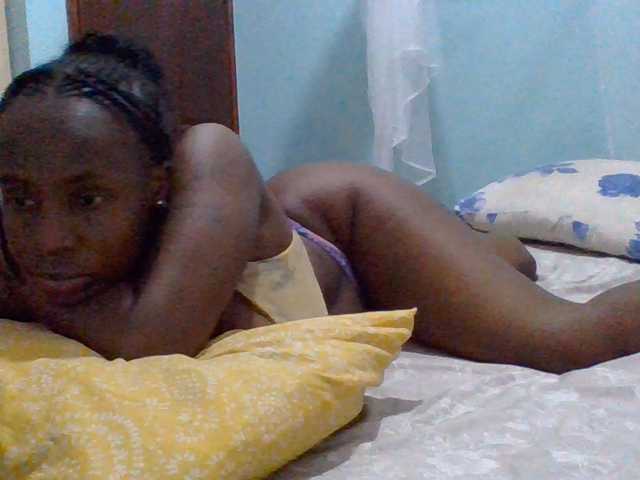 cutelizah live cam on BongaCams
