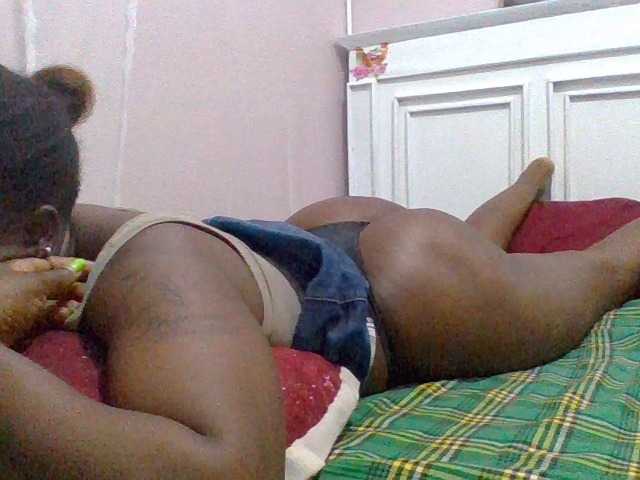 cutelizah live cam on BongaCams