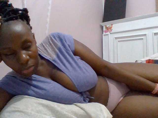 cutelizah live cam on BongaCams