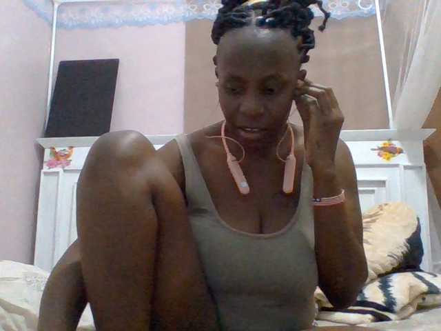 cutelizah live cam on BongaCams