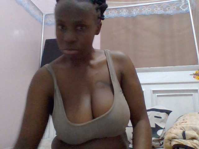 cutelizah live cam on BongaCams