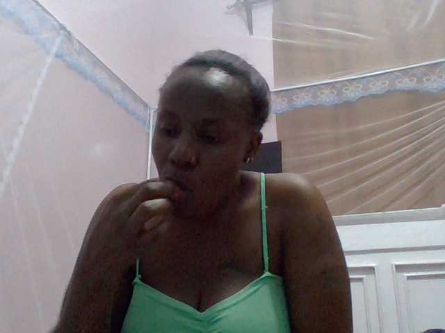 cutelizah live cam on BongaCams