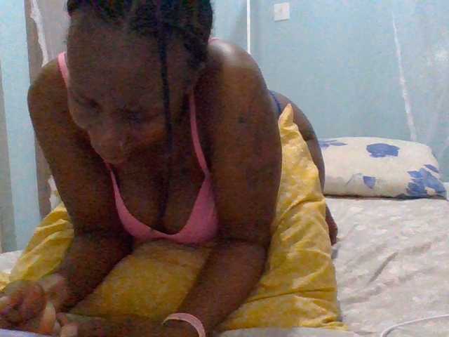 cutelizah live cam on BongaCams