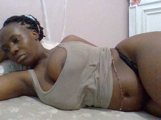cutelizah live cam on BongaCams