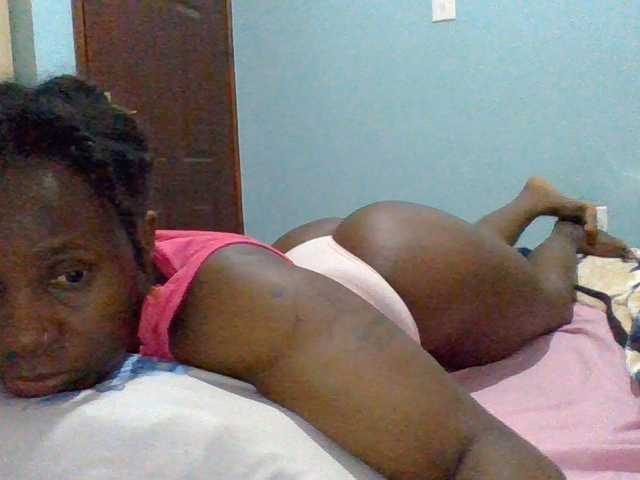 cutelizah live cam on BongaCams