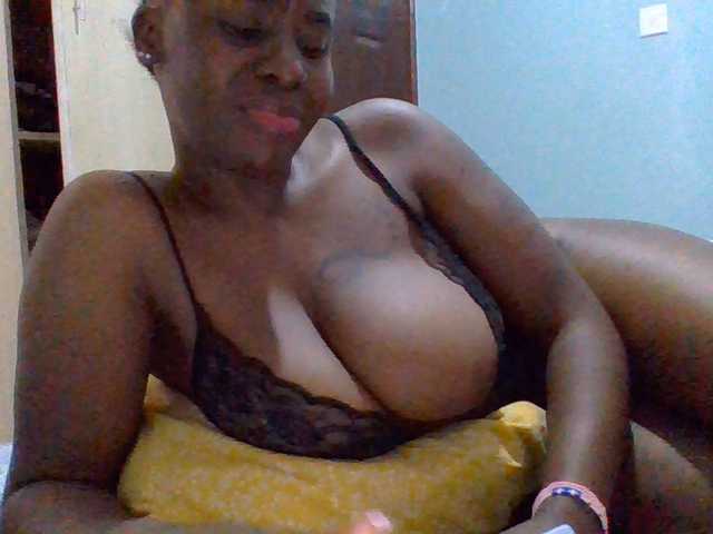 cutelizah live cam on BongaCams