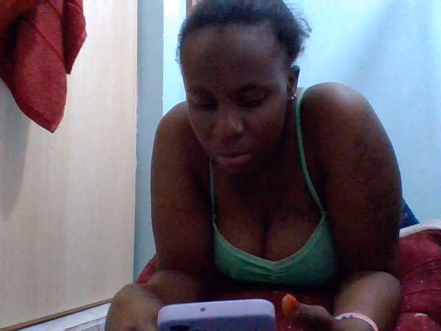 cutelizah live cam on BongaCams