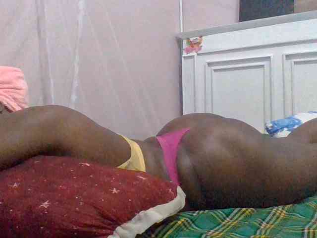 cutelizah Live Webcam on BongaCams