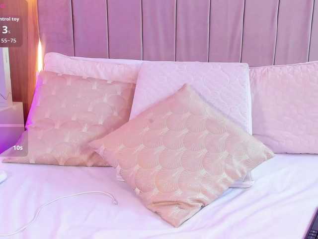 AstraBelova's BongaCams show and profile