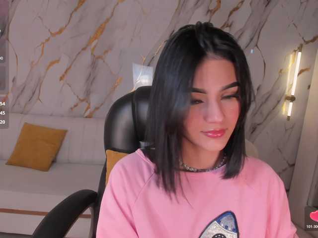 Carolineevans webcam