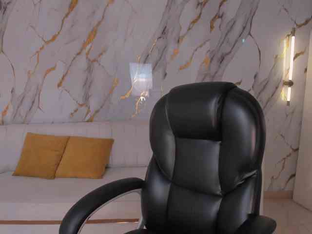 CarolineEvans webcam