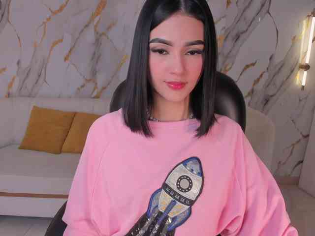 CarolineEvans webcam