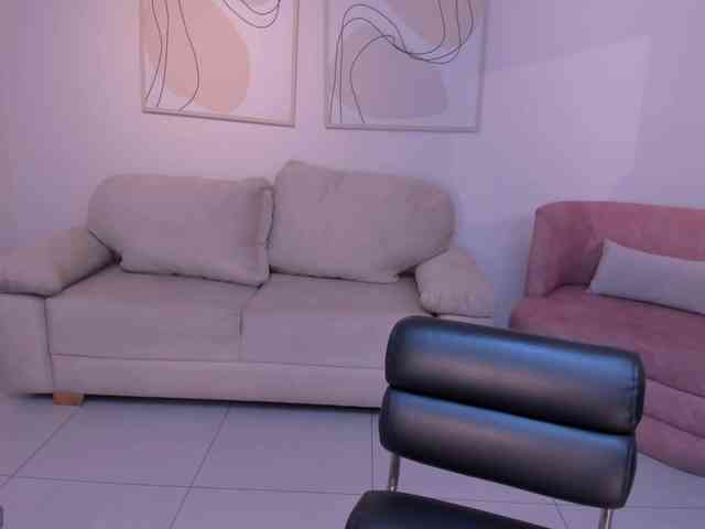 CarolineEvans webcam